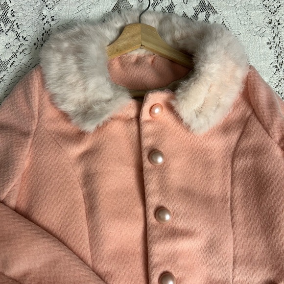 Elegant Pink Women's Coat with Faux Fur Collar - Picture 2 of 8